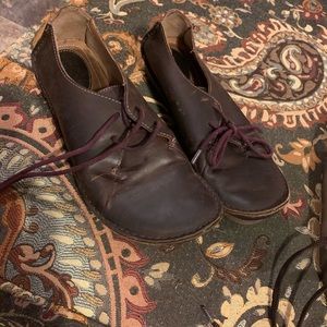Dark brown Janie mae’s